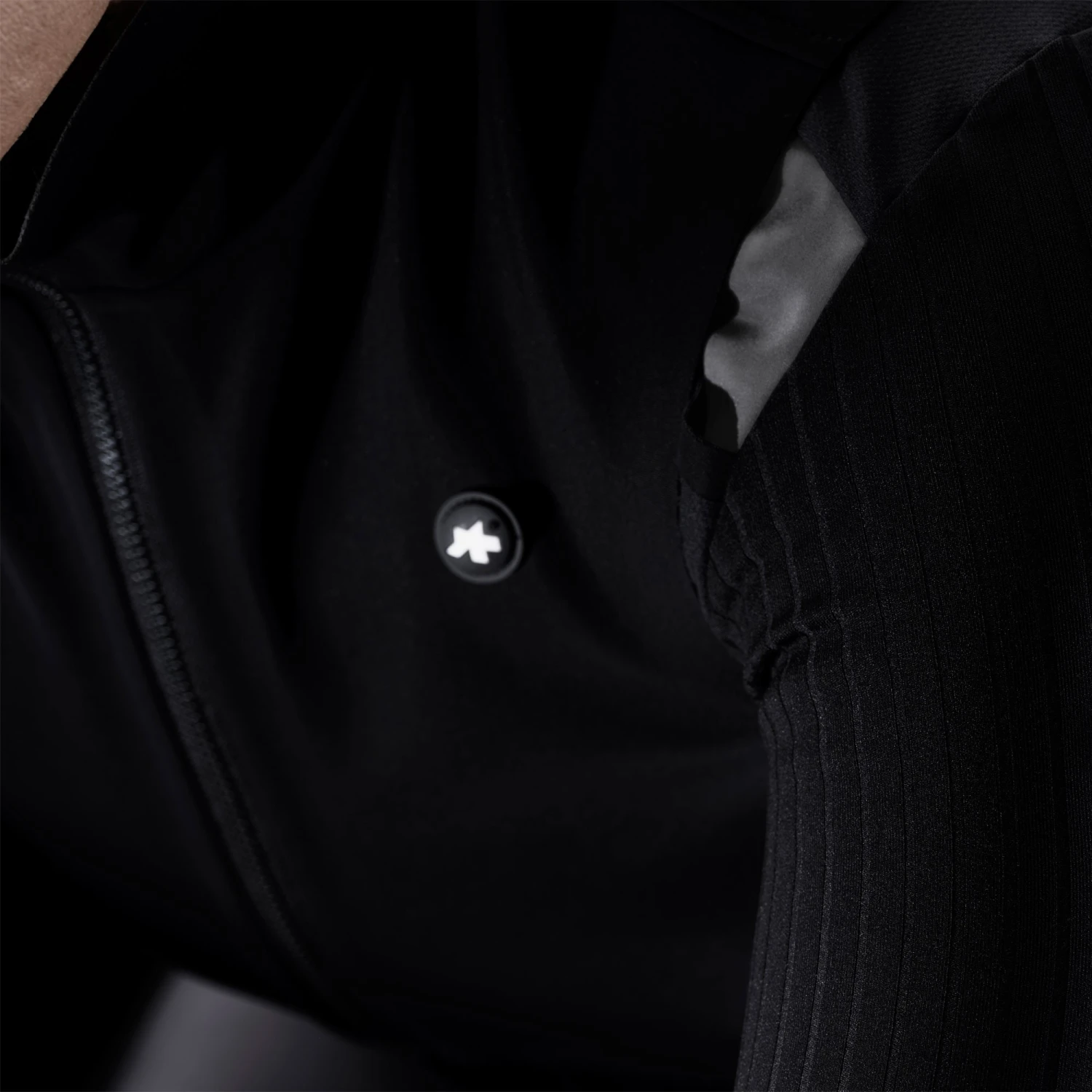 Assos Dyora RS Spring Fall Womens Gilet - Image 8