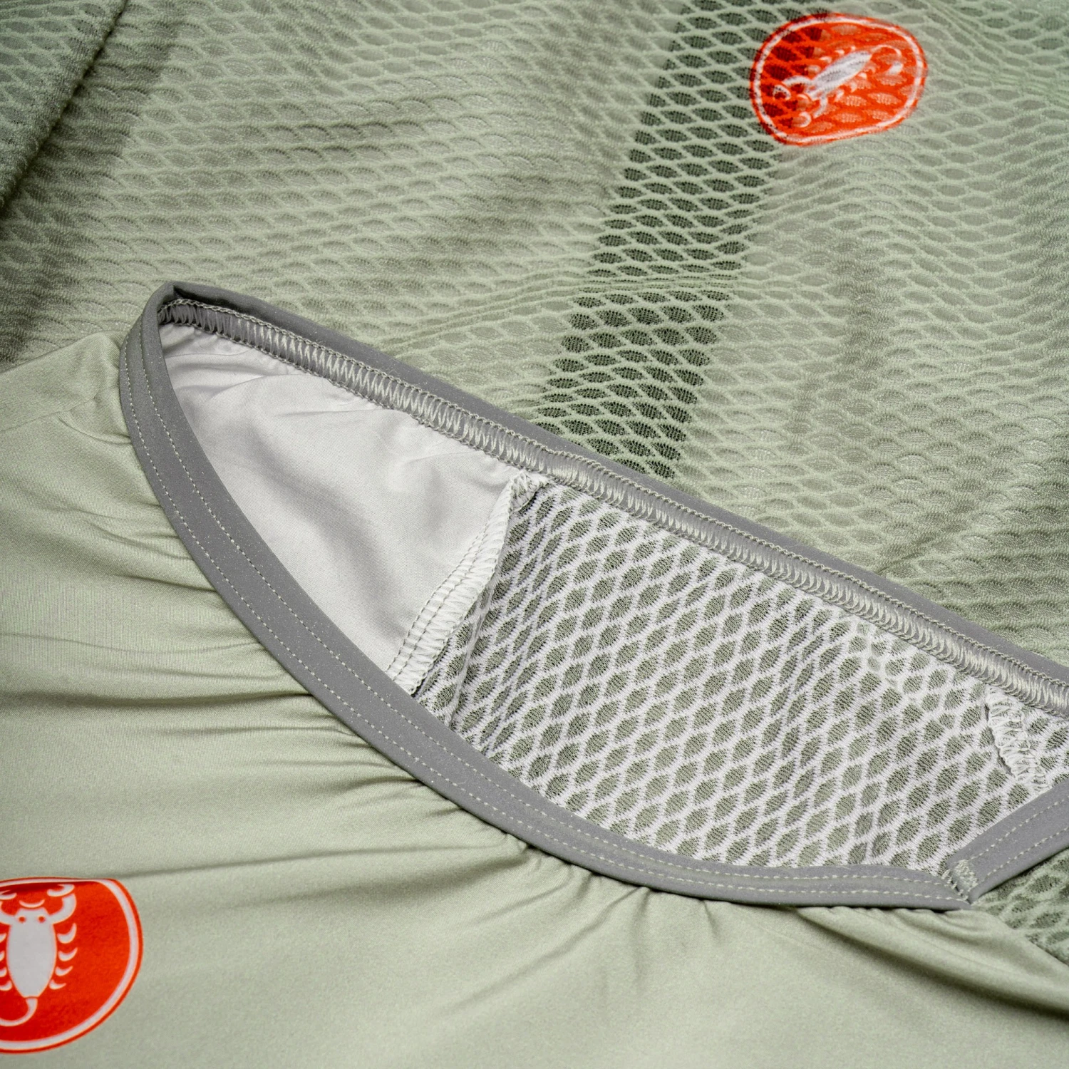 Castelli Pro Light Wind Vest - Image 14