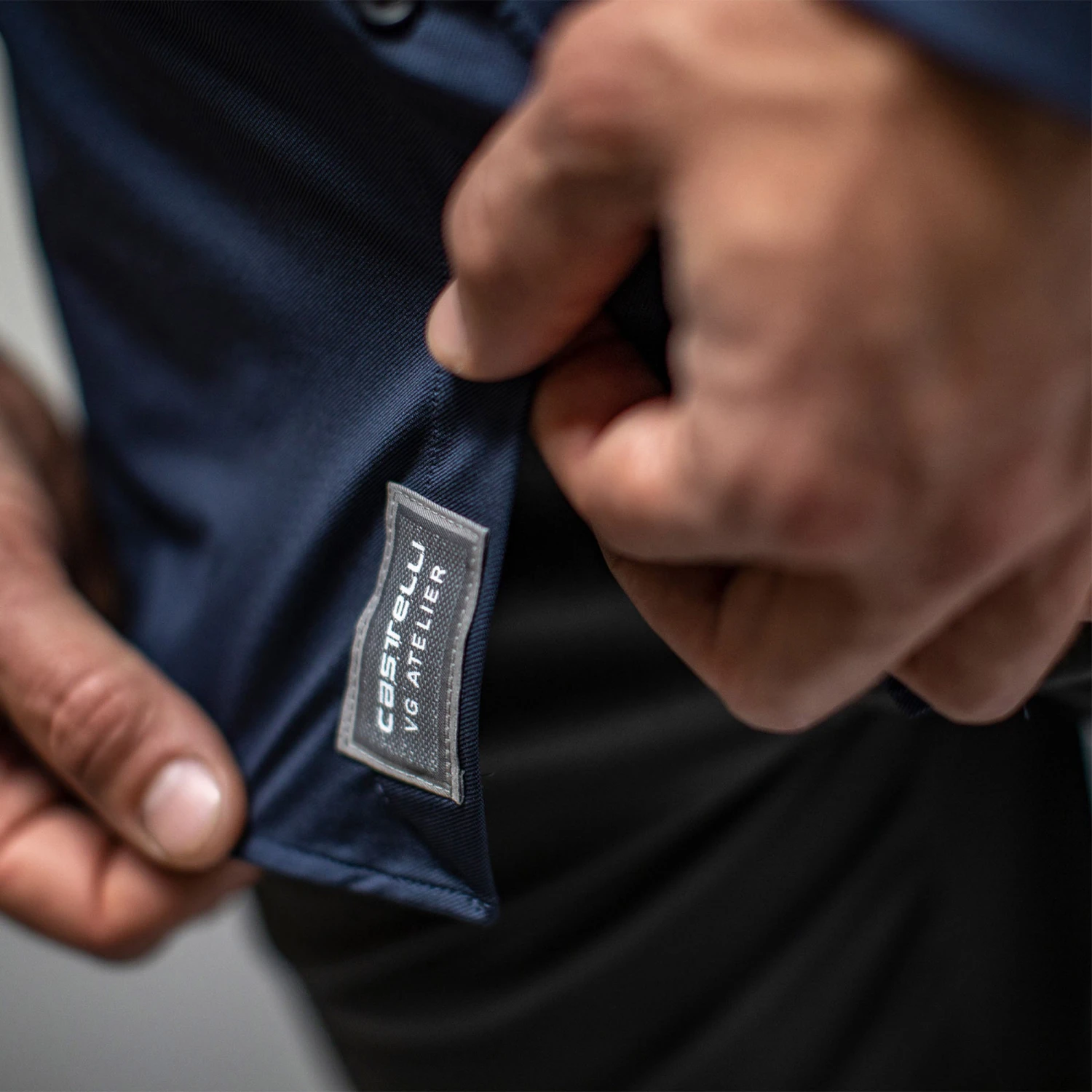 Castelli VG Button Shirt - Image 4