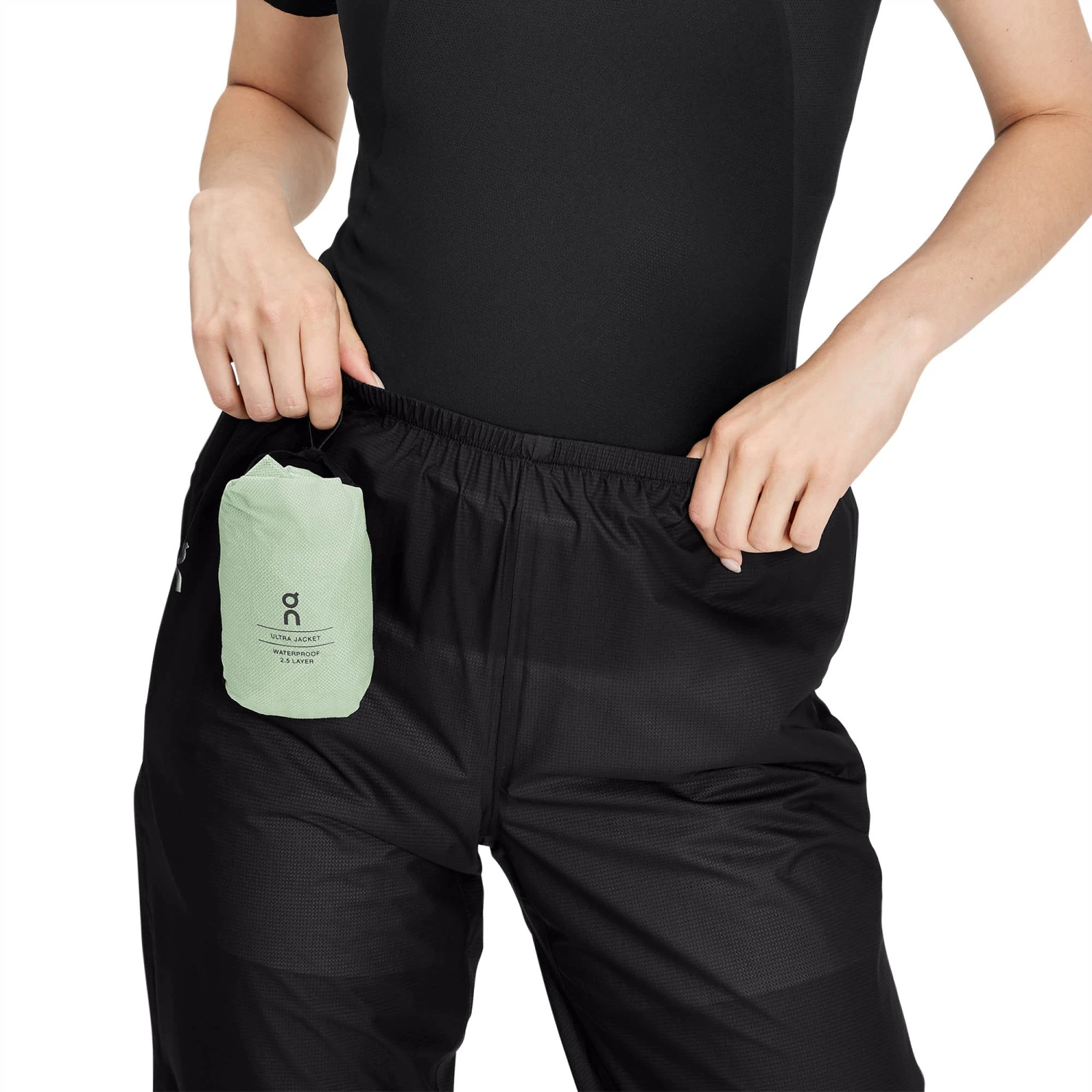 On Running Ultra Womens Running Jacket - Image 9