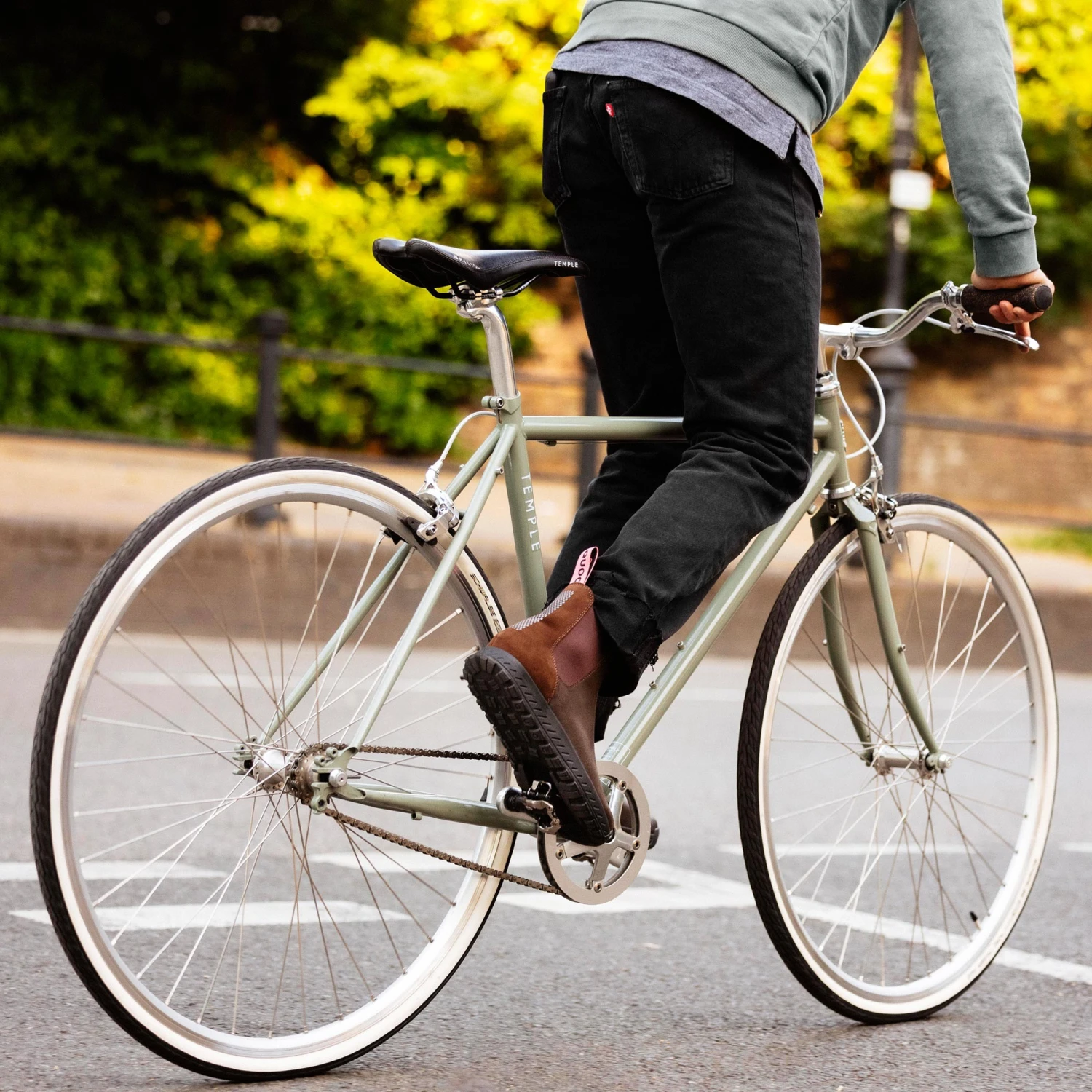 Chelsea Cycling Boots - Image 10