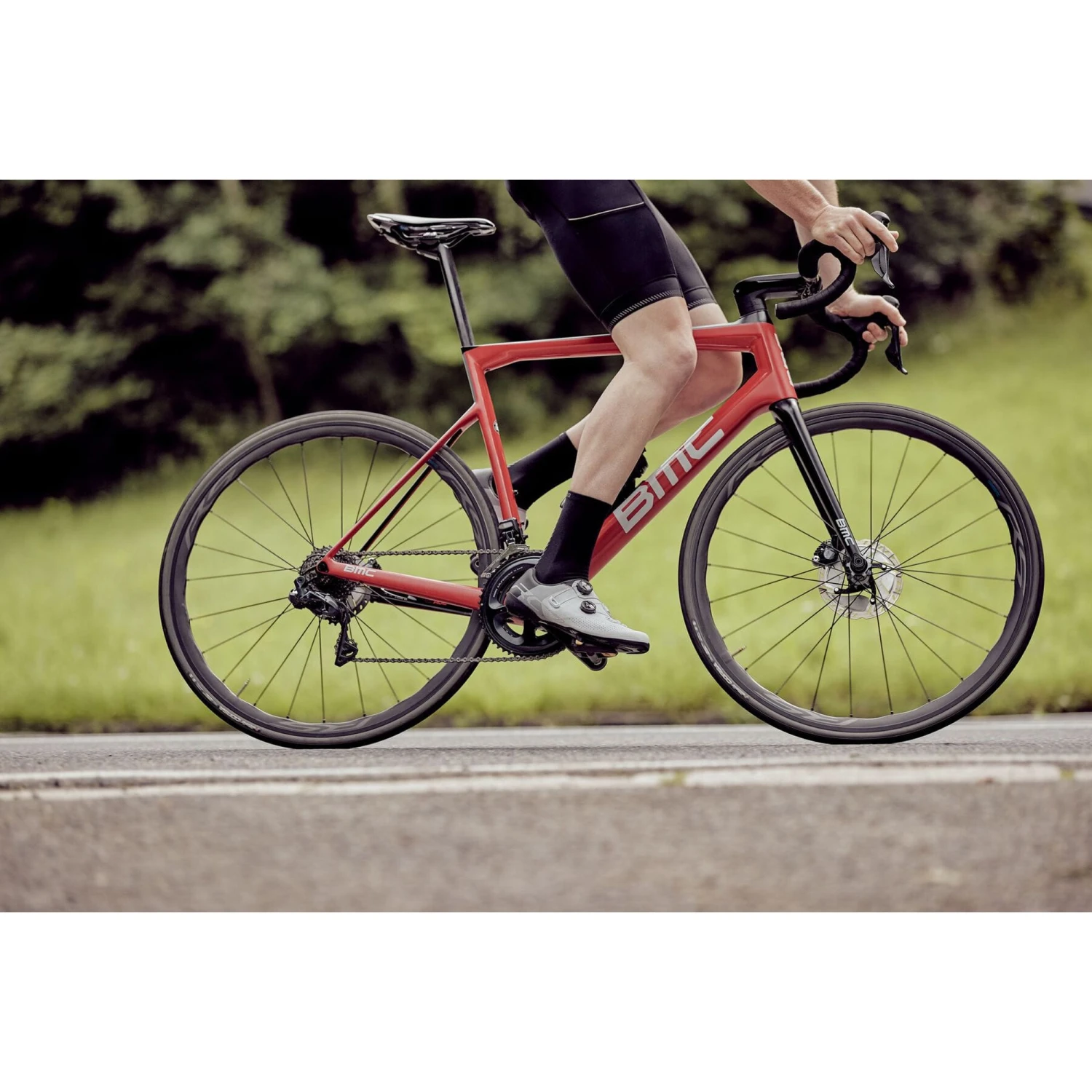 Shimano RC702 Road Cycling Shoes - Image 3